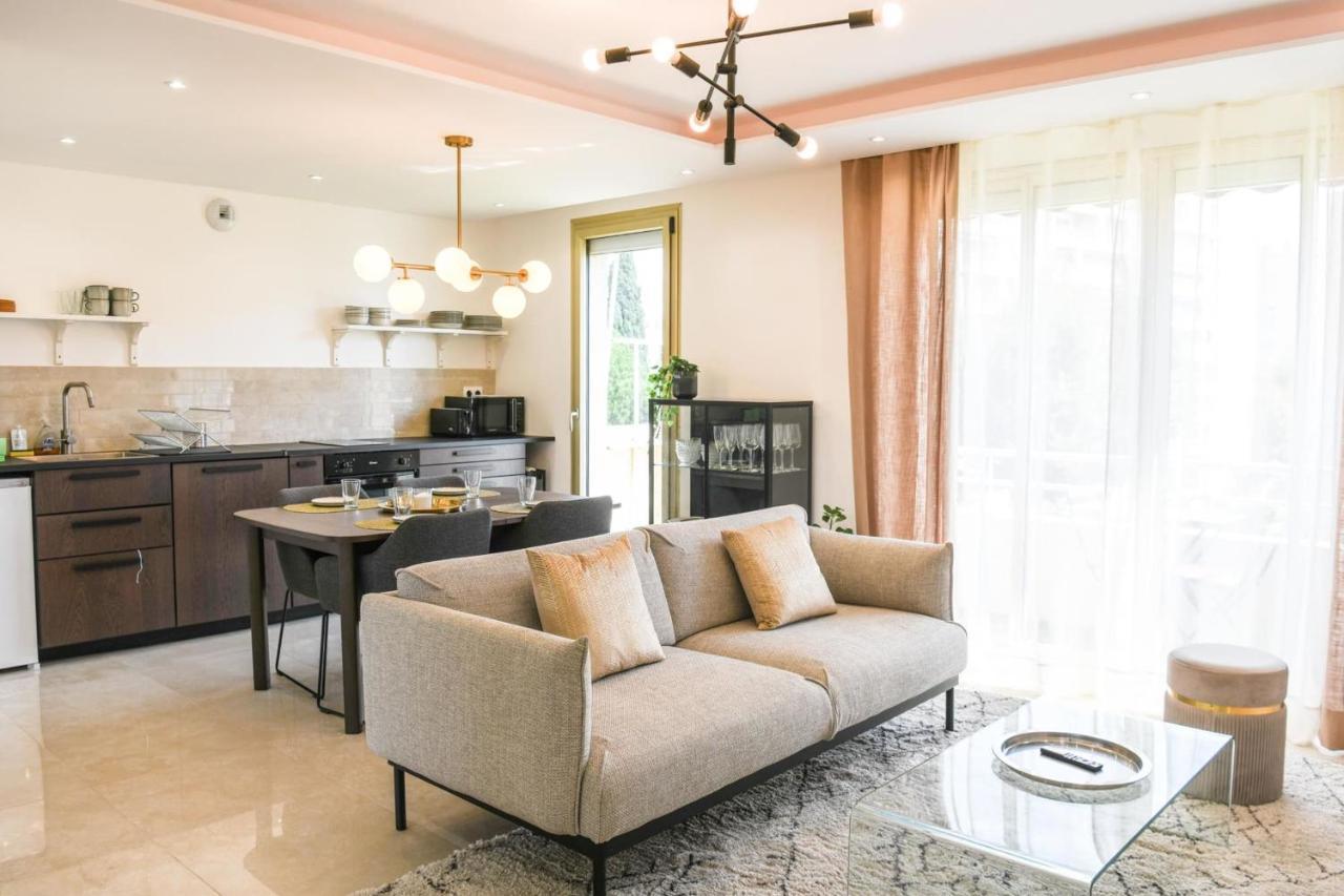 Appart Standing 2 Chambres Avec Balcon Et Parking マルセイユ エクステリア 写真
